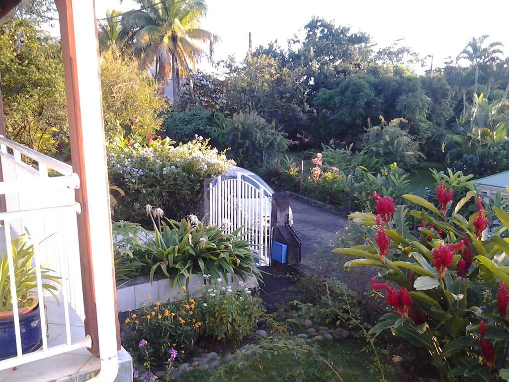 Les Bougainvilliers Vue Gasthof